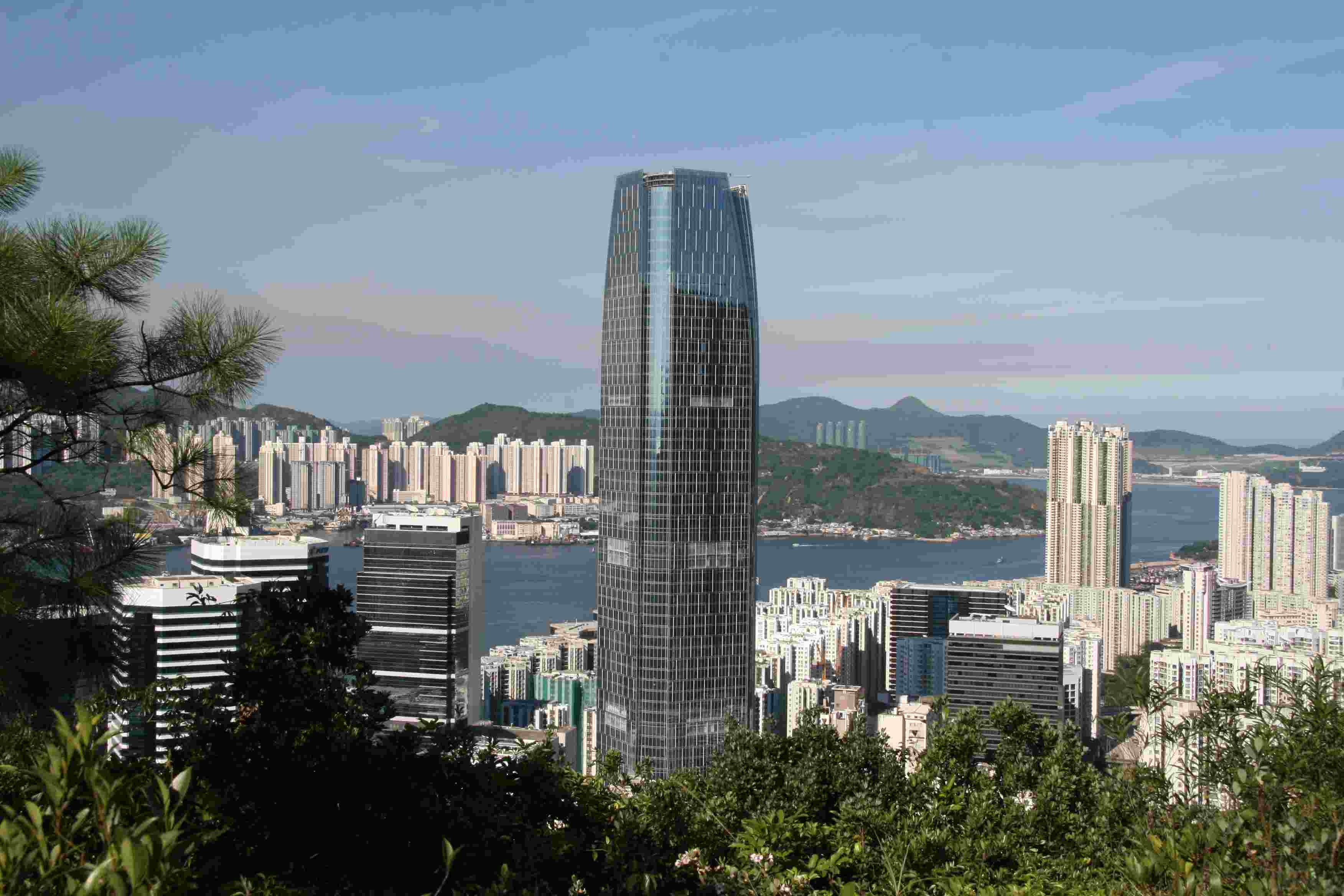 6bead0a2b12f40d4a21ece2e9bcd4582