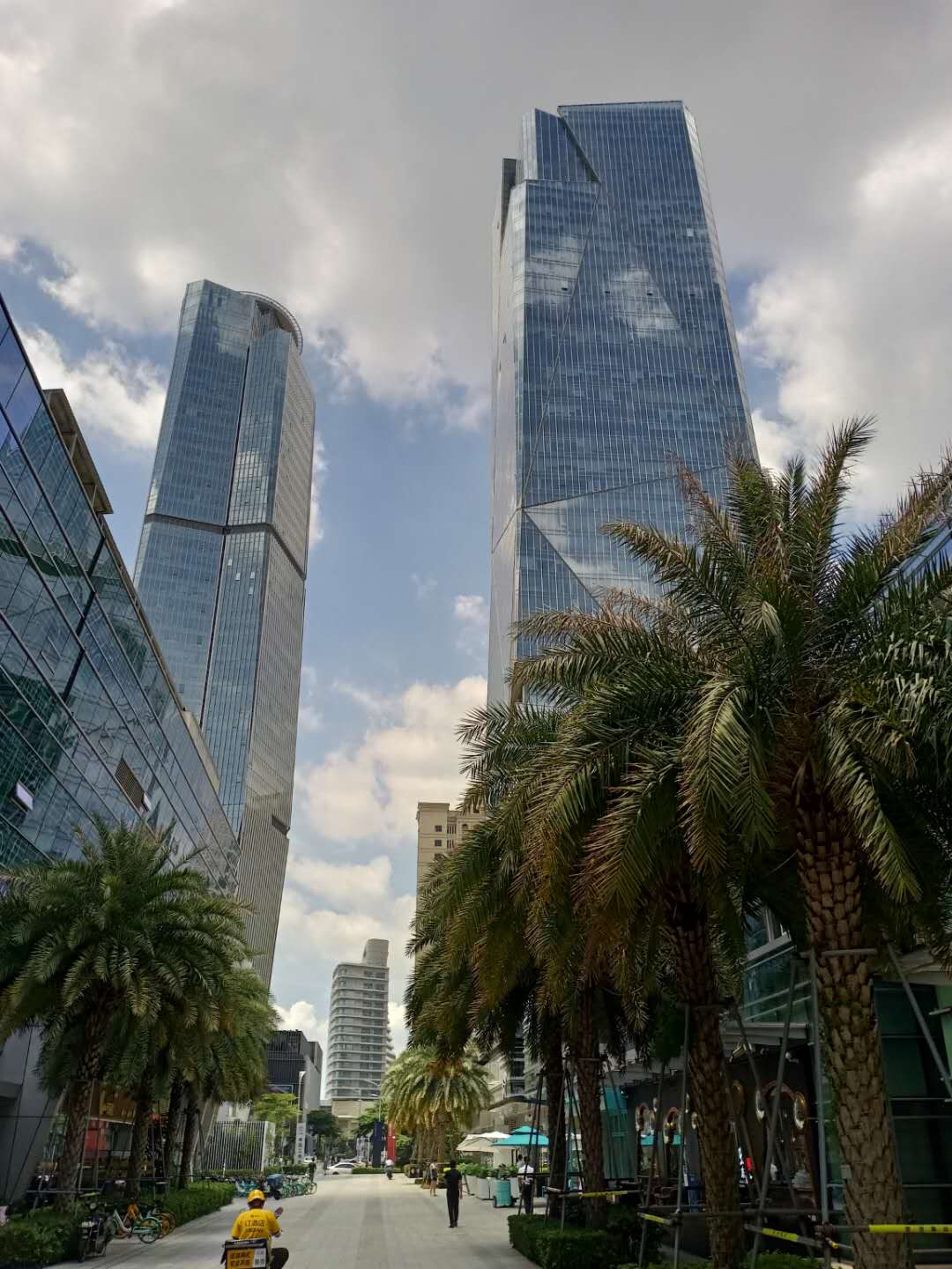 9f40d22eeb514c08b23452711bef55b4